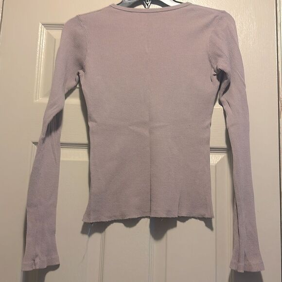 Brandy Melville Ahern Thermal Top! - Picture 6 of 7